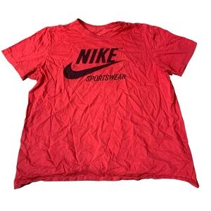 Vintage Y2K Nike Sportswear Big Swoosh Logo T-Shirt - Red/Black - MD